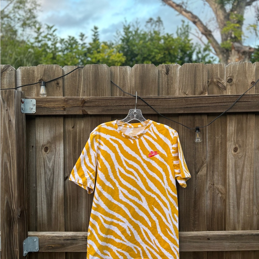 Nike Yellow and White Zebra Print Men's Shirt